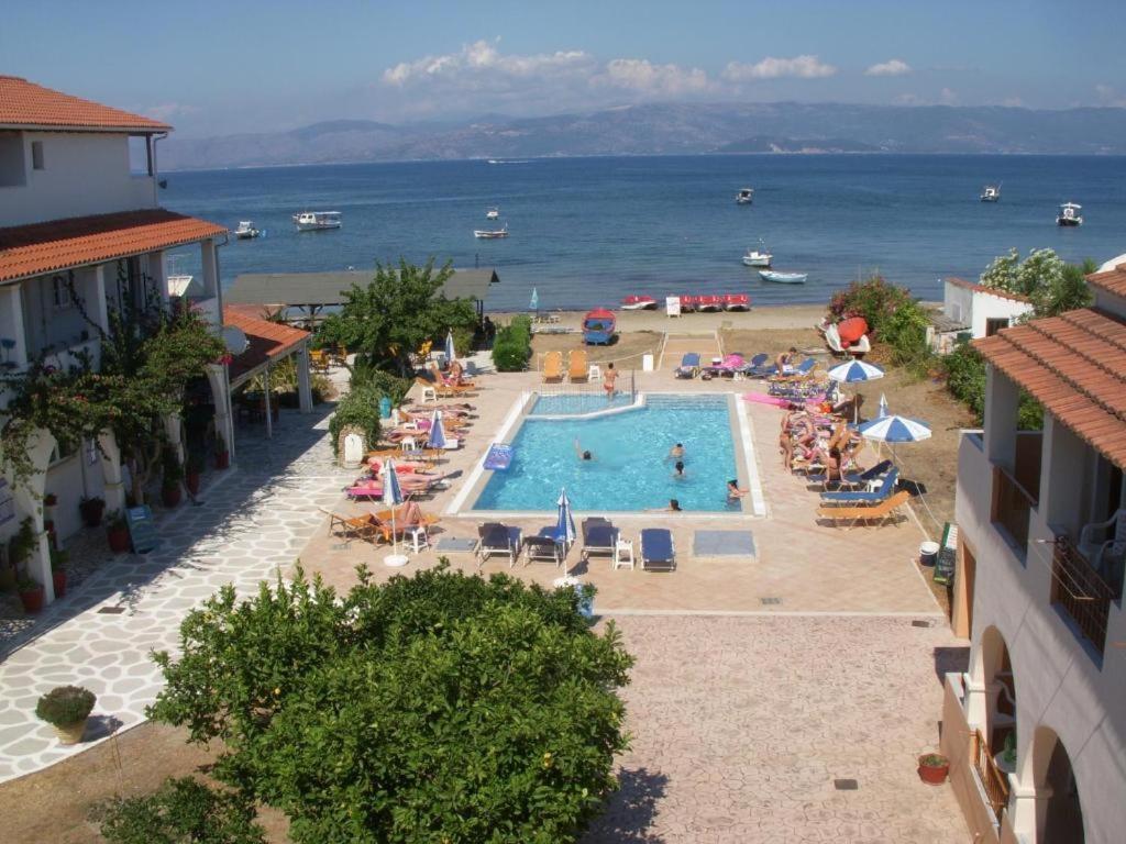 Sofia Beach Apartments Kavos Exterior photo
