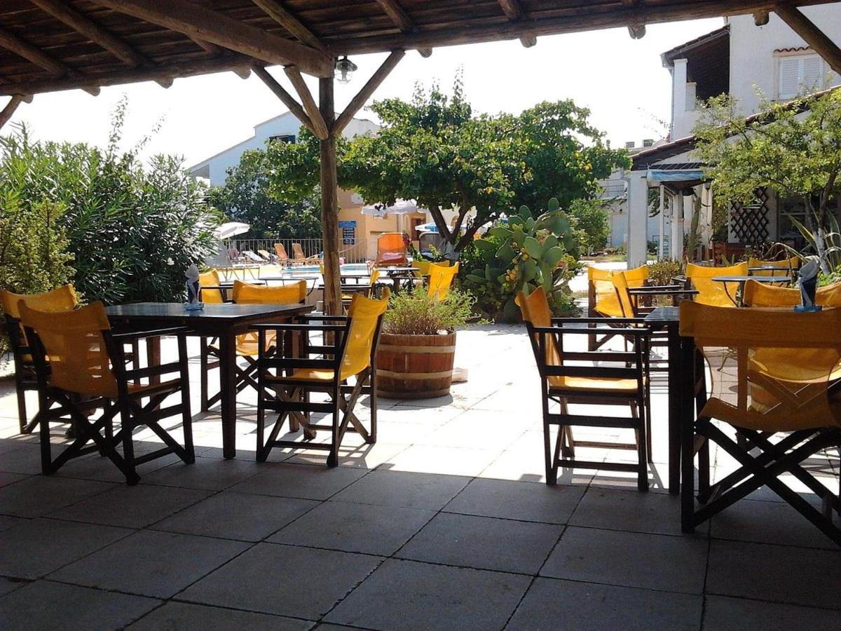 Sofia Beach Apartments Kavos Exterior photo