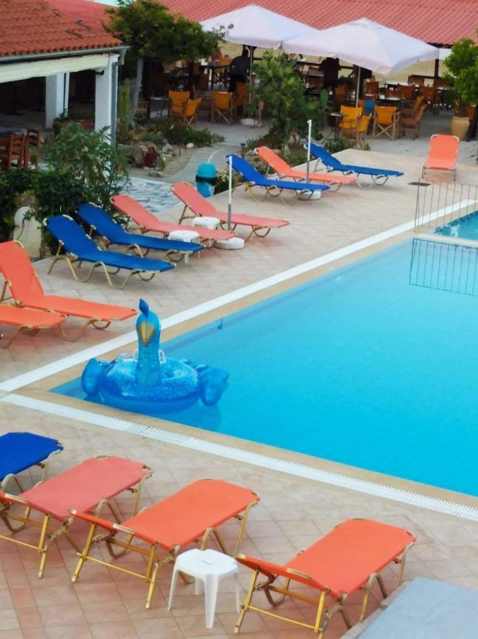 Sofia Beach Apartments Kavos Exterior photo